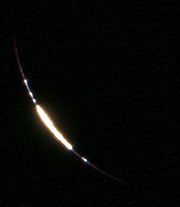 倍里珠，摄于2017年8月21日日食食甚前4秒